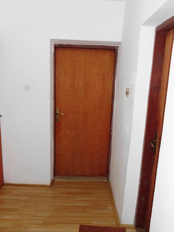 Guest House Krga Korenica Ngoại thất bức ảnh
